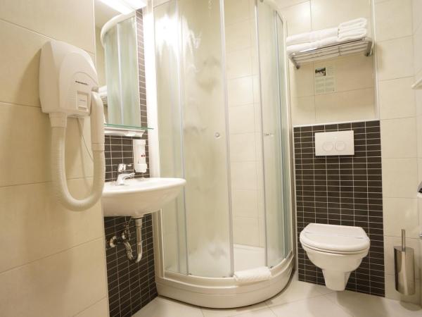 Hotel Calypso : photo 8 de la chambre chambre double ou lits jumeaux