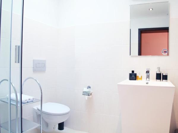 Villa Rozmaryn Gourmet & Wine : photo 4 de la chambre chambre double avec salle de bains privative