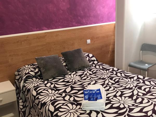 Casa Huésped Magdalena : photo 9 de la chambre chambre double Économique avec salle de bains privative