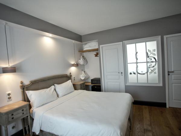 Hôtel Henri IV : photo 6 de la chambre chambre double supérieure