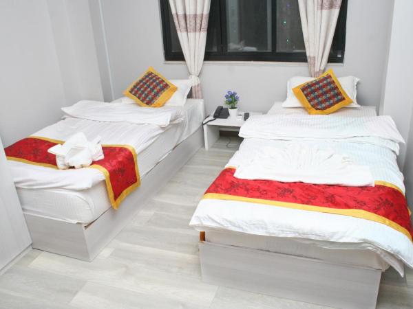 8848 Hostel : photo 5 de la chambre chambre lits jumeaux standard