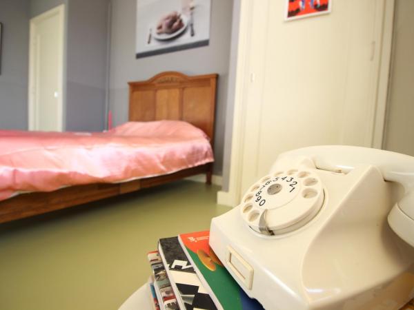 Cafe Modern : photo 1 de la chambre chambre double avec salle de bains privative