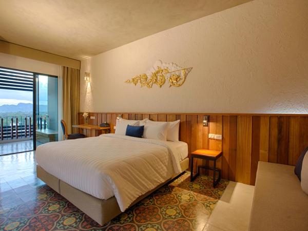 Natee The Riverfront Hotel Kanchanaburi : photo 2 de la chambre chambre double ou lits jumeaux deluxe - vue sur rivière