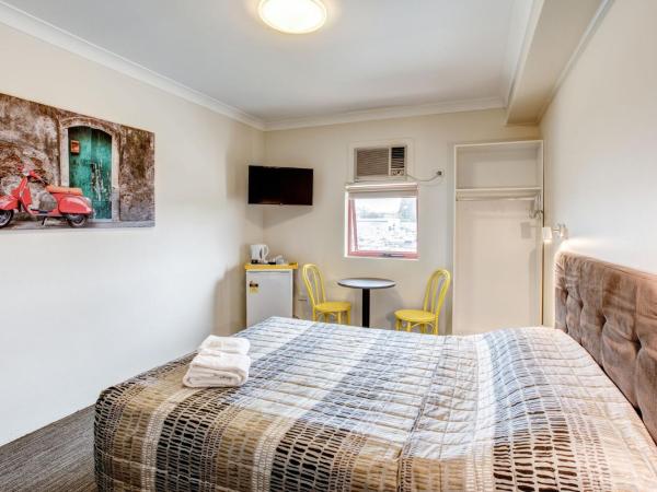 Arena Hotel (formerly Sleep Express Motel) : photo 10 de la chambre chambre standard lit queen-size