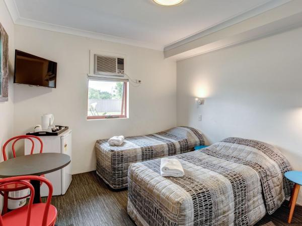 Arena Hotel (formerly Sleep Express Motel) : photo 6 de la chambre chambre familiale (6 adultes)