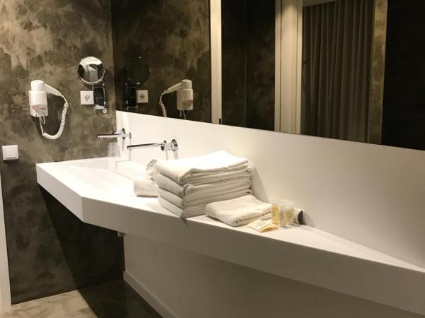 Hotel do Parque : photo 3 de la chambre chambre double de luxe avec baignoire spa