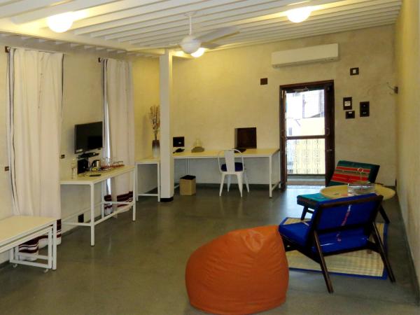 Mangaldas Ni Haveli II by The House of MG : photo 4 de la chambre whc contemporary heritage penthouse suite