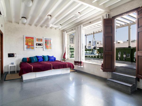 Mangaldas Ni Haveli II by The House of MG : photo 5 de la chambre whc contemporary heritage penthouse suite