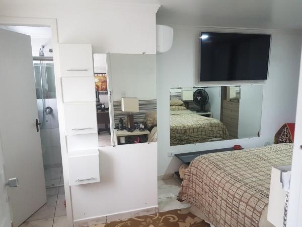 Hostel AJBJ Turismo : photo 5 de la chambre suite lit queen-size