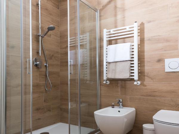 Relais Dei Mandorli : photo 6 de la chambre chambre lits jumeaux avec salle de bains privative séparée