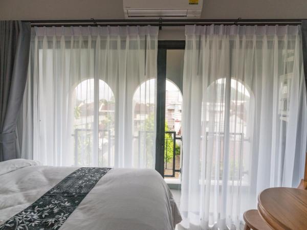 The Besavana Phuket - SHA Extra Plus : photo 3 de la chambre chambre lit king-size deluxe