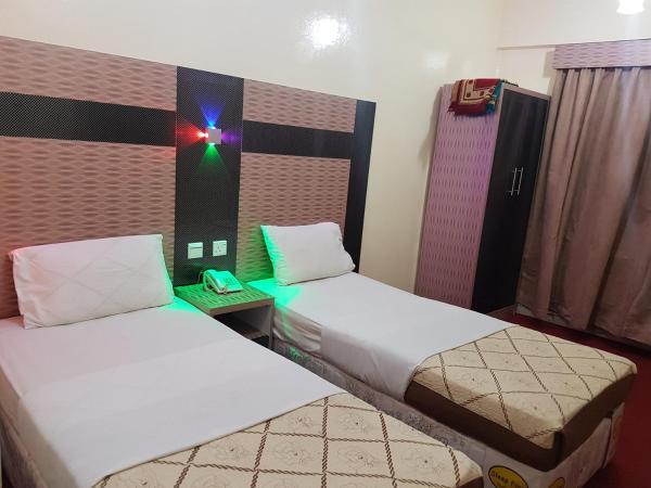 Tehran Hotel : photo 5 de la chambre chambre lits jumeaux standard