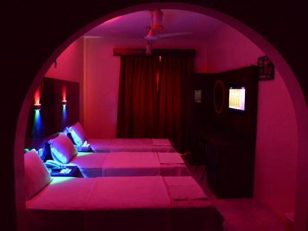 Tehran Hotel : photo 4 de la chambre chambre triple standard