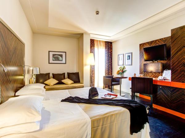 Hotel Byron : photo 9 de la chambre suite junior