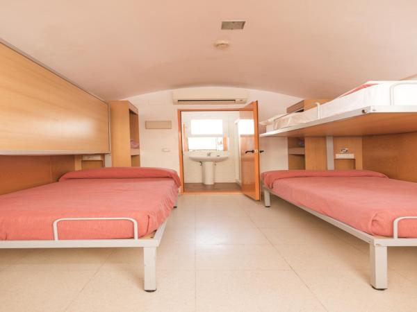 Albergue Inturjoven Córdoba : photo 4 de la chambre lit en dortoir