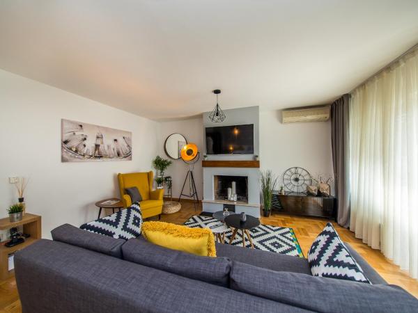 Houzzz21 : photo 3 de la chambre suite avec balcon