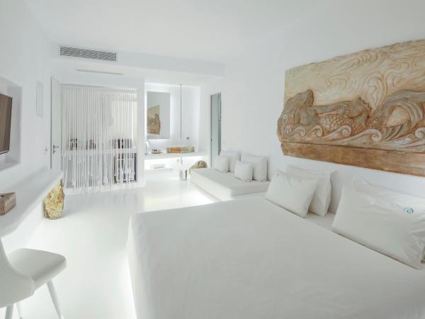 Mykonos Bay Resort & Villas : photo 6 de la chambre chambre double de luxe avec jacuzzi extérieur - vue sur mer