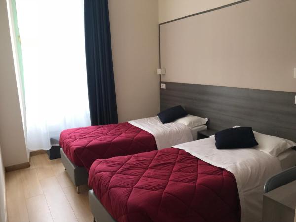 Boutique Hôtel Neptune Nice : photo 8 de la chambre chambre double ou lits jumeaux
