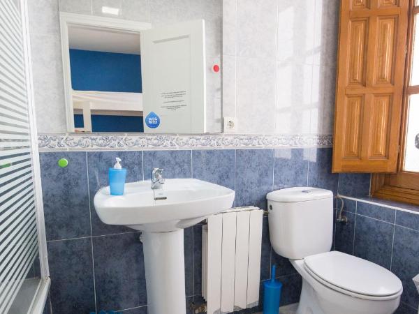 Oh! My Hostel : photo 9 de la chambre lit dans dortoir mixte de 4 lits avec salle de bains privée