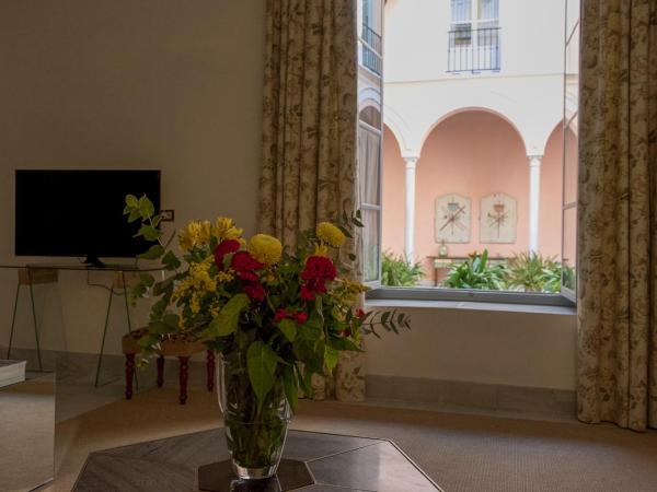 Palacio Mármoles : photo 6 de la chambre suite familiale