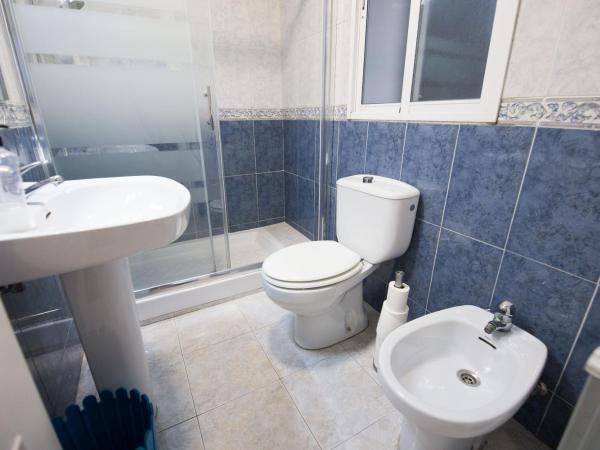 Oh! My Hostel : photo 6 de la chambre lit dans dortoir mixte de 6 lits avec salle de bains privative