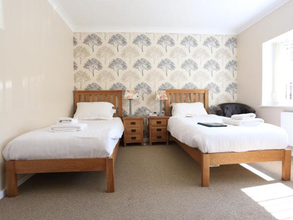 B+B York : photo 2 de la chambre chambre lits jumeaux pour personnes à mobilité réduite