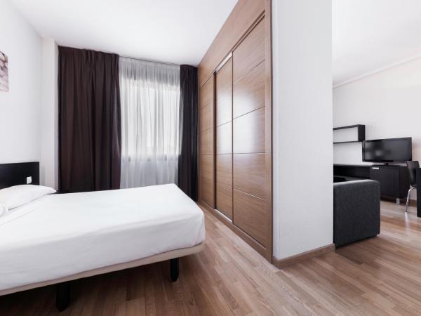 Compostela Suites : photo 3 de la chambre appartement 1 chambre (2 adultes)