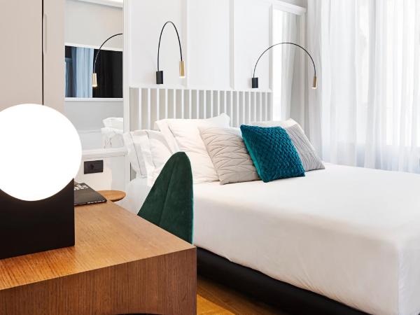 One Shot Palacio Conde de Torrejón 09 : photo 3 de la chambre chambre double Économique