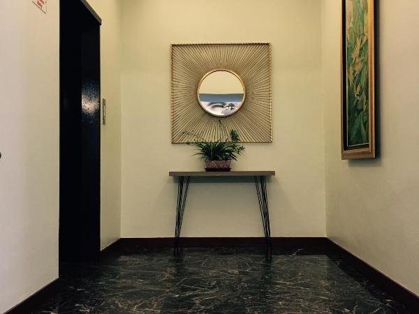 D Eastern Hotel : photo 1 de la chambre chambre familiale