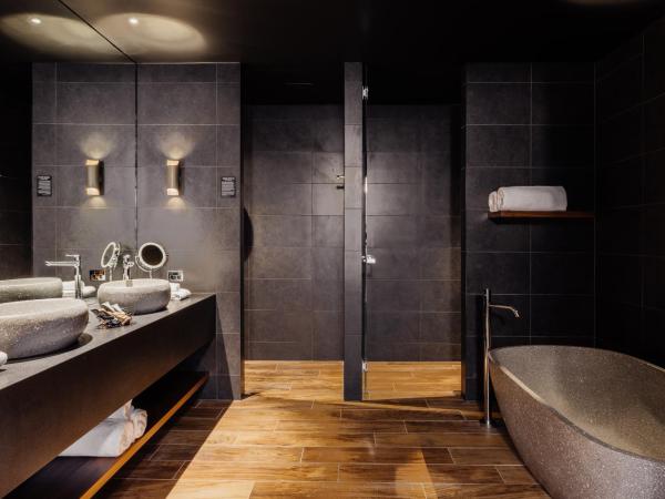 MACq 01 Hotel : photo 5 de la chambre hébergement premium avec terrasse - bord de mer