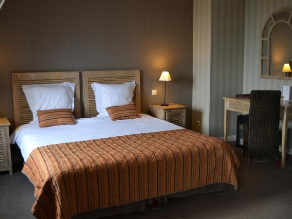 Almoria Hôtel & SPA : photo 4 de la chambre chambre avec salon (2 adultes + 2 enfants) - vue sur rue