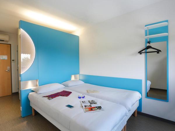 First Inn Hotel Blois : photo 1 de la chambre chambre lits jumeaux