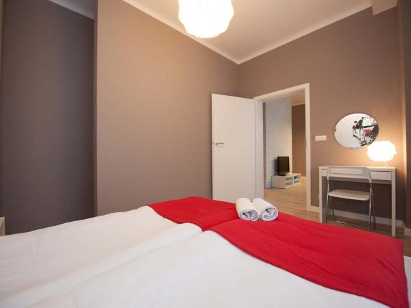 Planet Hostel : photo 2 de la chambre appartement 1 chambre avec canapé-lit