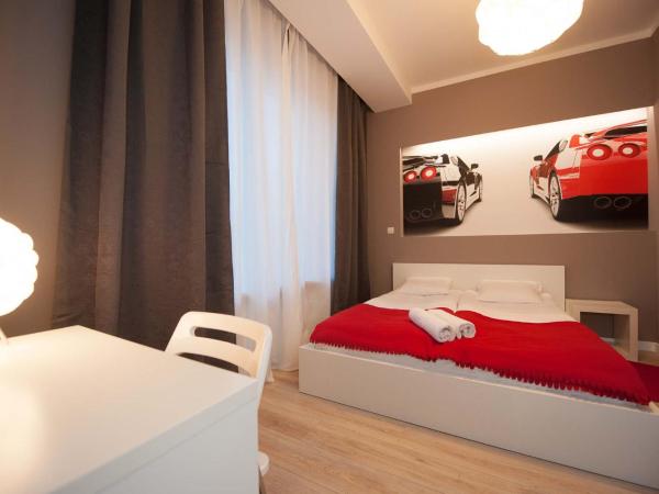 Planet Hostel : photo 1 de la chambre appartement 1 chambre avec canapé-lit