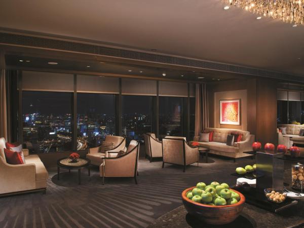 Jing An Shangri-La, Shanghai : photo 7 de la chambre hébergement lit king-size grand premier - club horizon