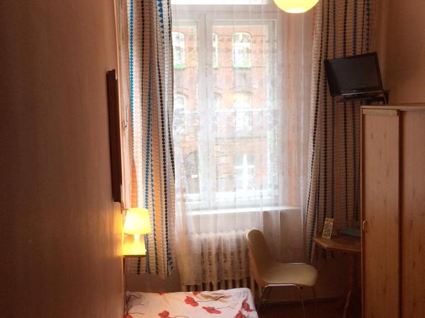 U Szermierzy : photo 8 de la chambre chambre simple avec salle de bains privative