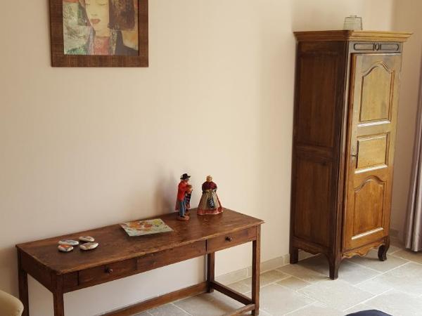 La Garriniere : photo 3 de la chambre chambre double avec salle de bains privative