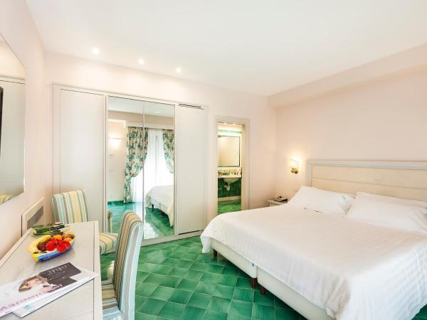 Hotel Continental Ischia : photo 7 de la chambre chambre double supérieure