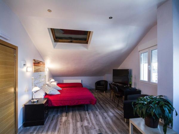 Hotel Ria de Bilbao : photo 8 de la chambre chambre lit queen-size supérieure avec lit d'appoint