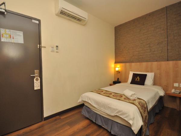Art Cottage Hotel : photo 5 de la chambre chambre simple avec salle de bains privative