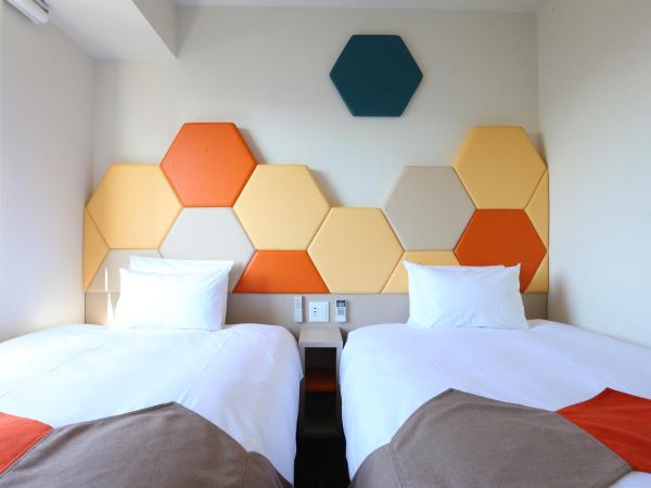 Hotel Wing International Select Higashi Osaka : photo 5 de la chambre chambre lits jumeaux - fumeurs