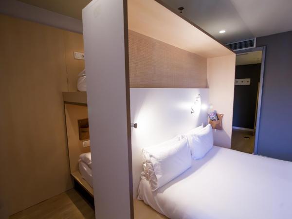 Toc Hostel Madrid : photo 9 de la chambre chambre familiale