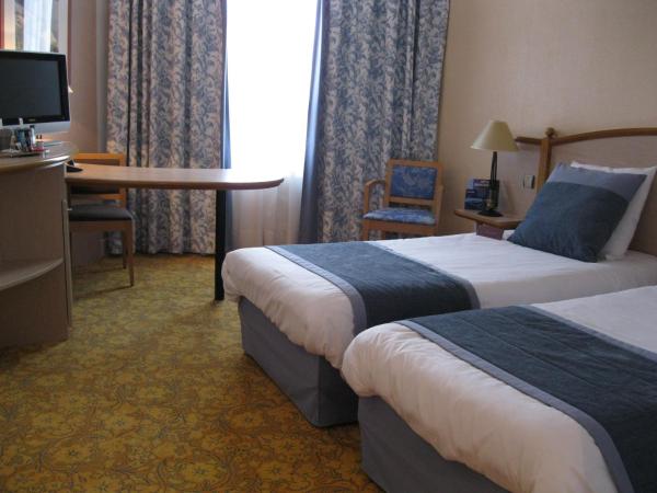 Mercure Nevers Pont De Loire : photo 3 de la chambre chambre lits jumeaux standard avec vue sur la rivière