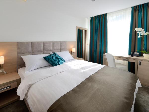 Grand Hotel Adriatic II : photo 2 de la chambre chambre triple standard