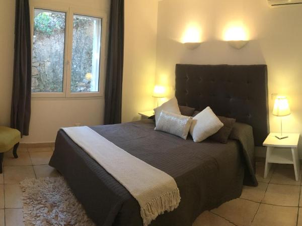 Residence Bellavista à Santa Giulia, proche de la plage et vue mer : photo 4 de la chambre villa 2 chambres de luxe - vue sur mer