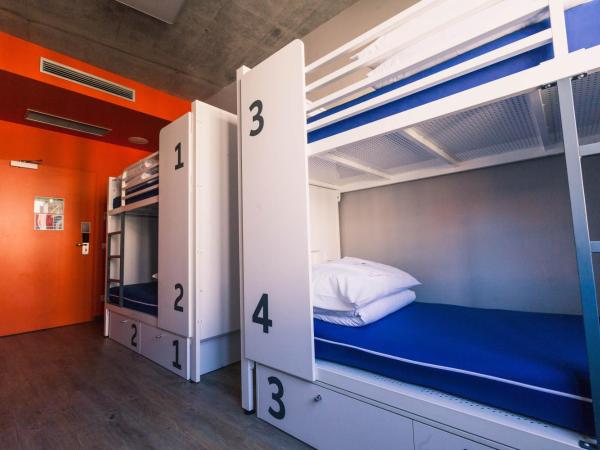 Generator Berlin Mitte : photo 4 de la chambre lit dans dortoir mixte de 6 lits avec salle de bains privative