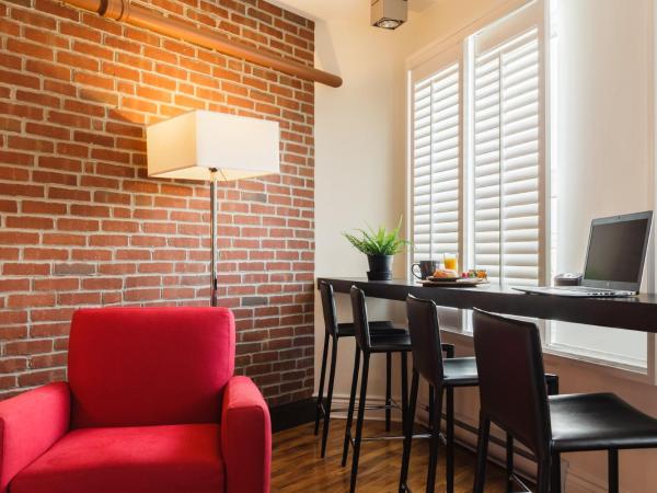 Hôtel des Coutellier : photo 4 de la chambre suite avec 2 lits doubles