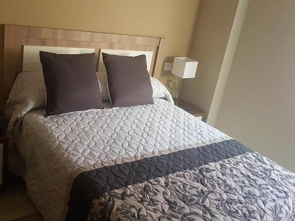 Hostal Tilos : photo 1 de la chambre chambre double ou lits jumeaux