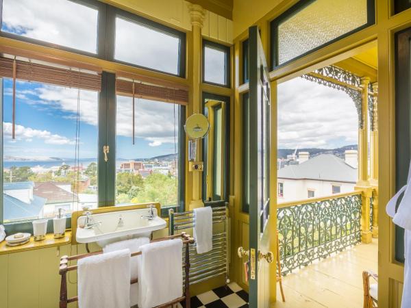 The Corinda Collection : photo 4 de la chambre chambre lit king-size - vue sur mer