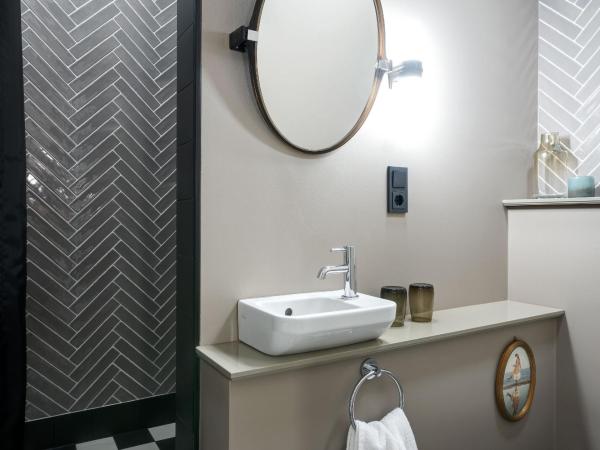 Cora Apartments : photo 6 de la chambre standard three-bedroom apartment - tschaikowskistrasse 19